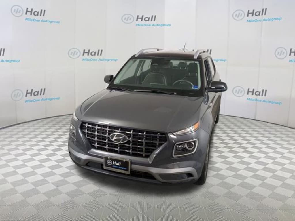 Used 2023 Hyundai Venue Limited SUV