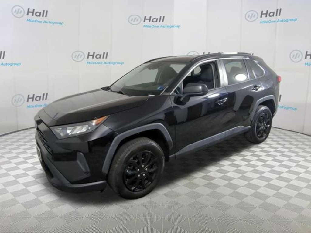 Used 2021 Toyota RAV4 LE SUV