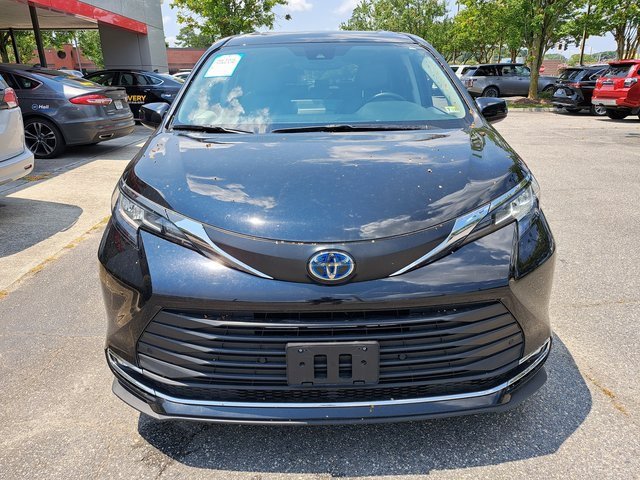 Used 2023 Toyota Sienna XLE with VIN 5TDYRKEC9PS165351 for sale in Virginia Beach, VA