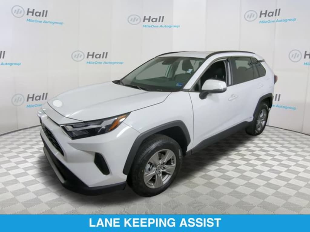 Used 2025 Toyota RAV4 Hybrid XLE SUV