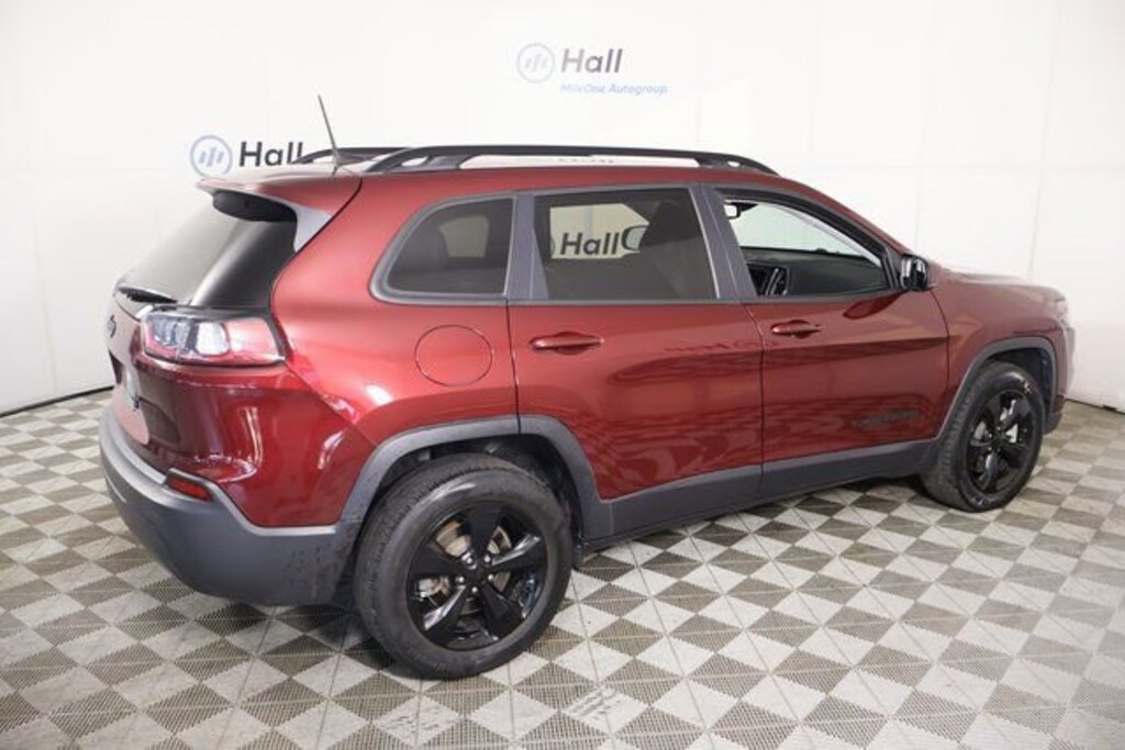 Used 2021 Jeep Cherokee Altitude SUV