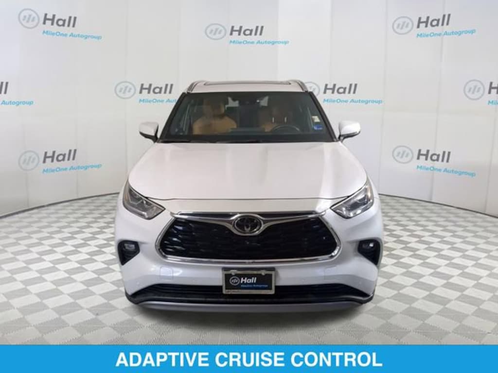 Used 2024 Toyota Highlander Platinum SUV