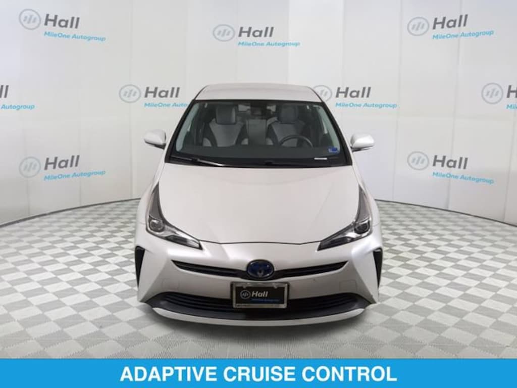 Used 2021 Toyota Prius L Hatchback