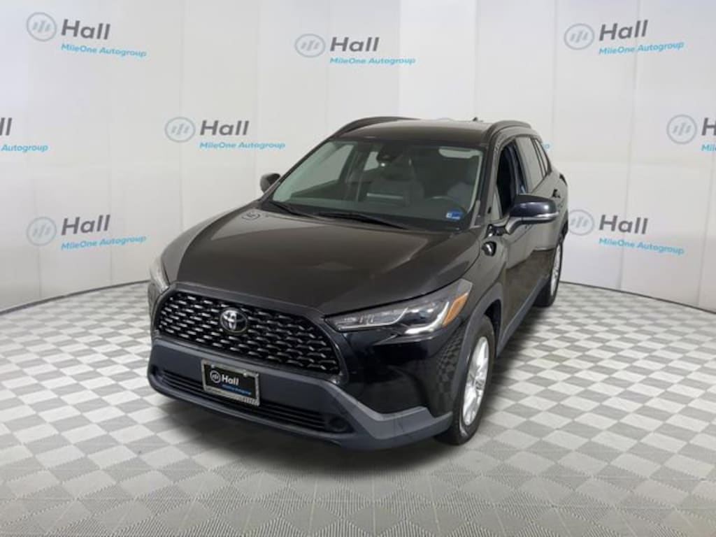 Used 2022 Toyota Corolla Cross LE SUV