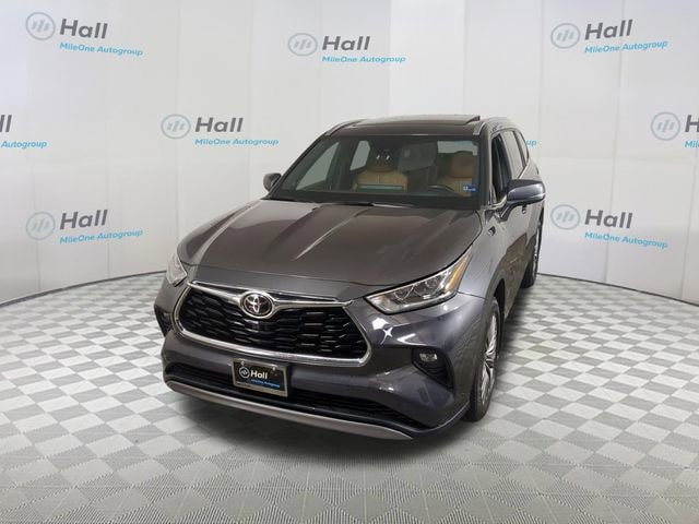 2021 Toyota Highlander Platinum 4x4 V6's photo