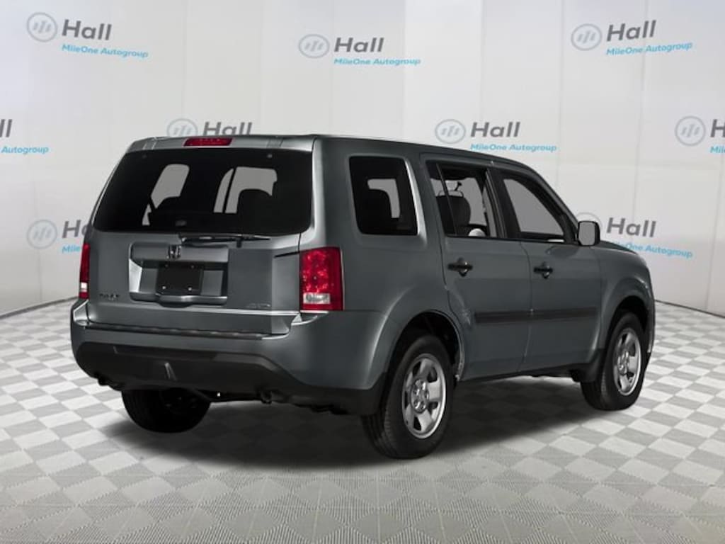 Used 2015 Honda Pilot LX SUV