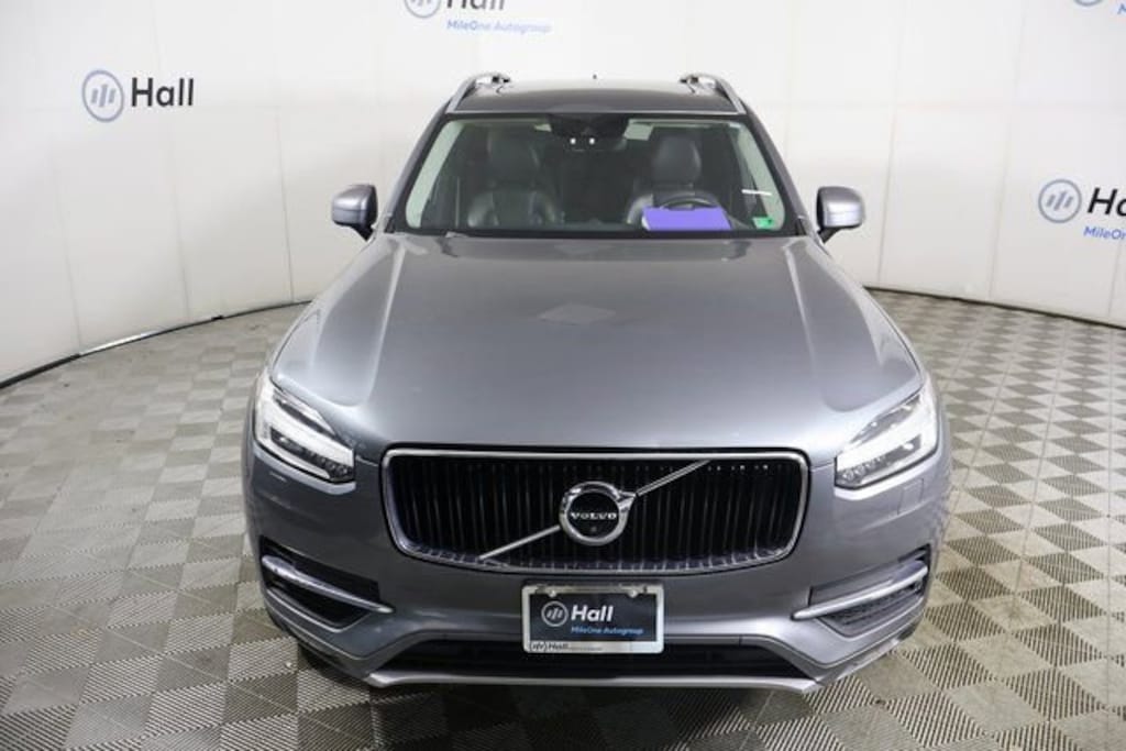 Used 2017 Volvo XC90 T6 Momentum SUV