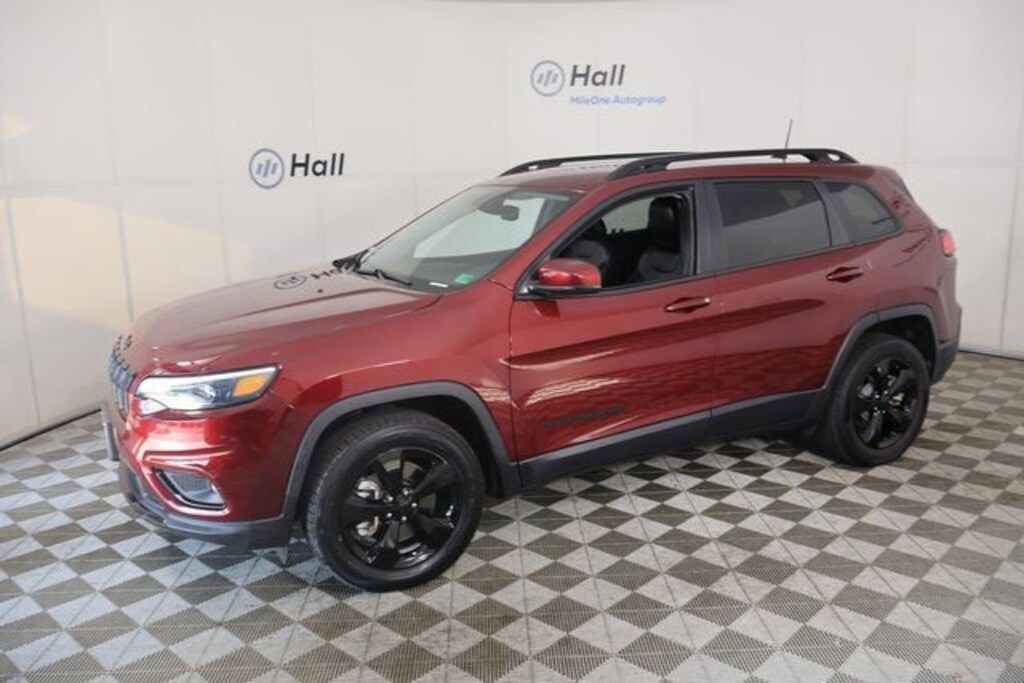 Used 2021 Jeep Cherokee Altitude SUV