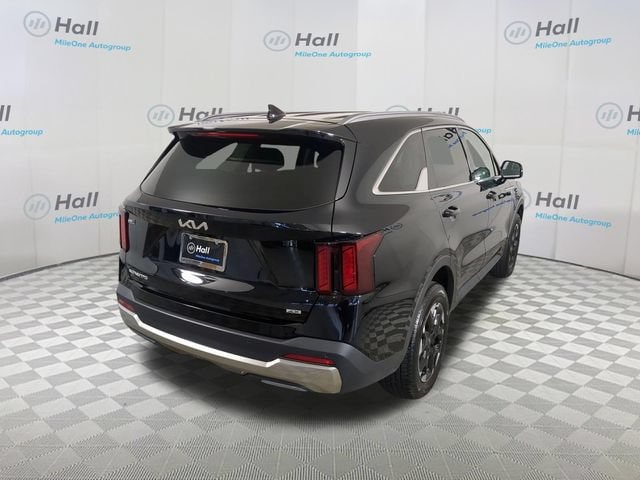 2025 Kia Sorento S - Photo 9