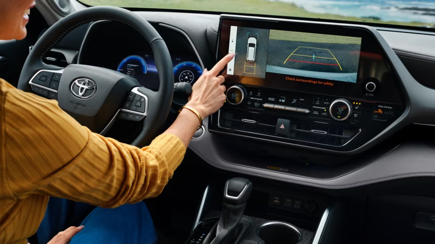 2026 Toyota Highlander Interior