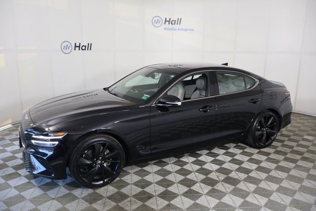 2023 GENESIS G70 Standard's photo