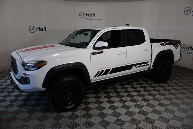 2020 Toyota Tacoma TRD Off Road's photo
