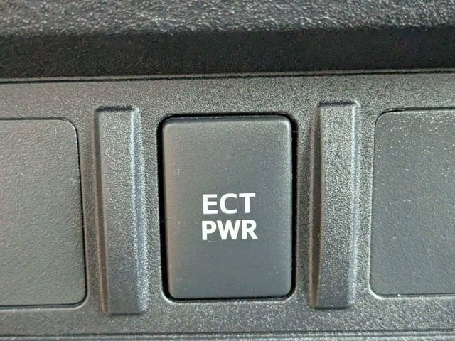 2022 Toyota Tacoma SR - Photo 30