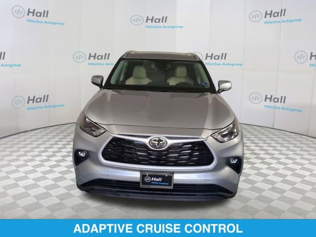 Used 2025 Toyota Highlander Hybrid XLE SUV
