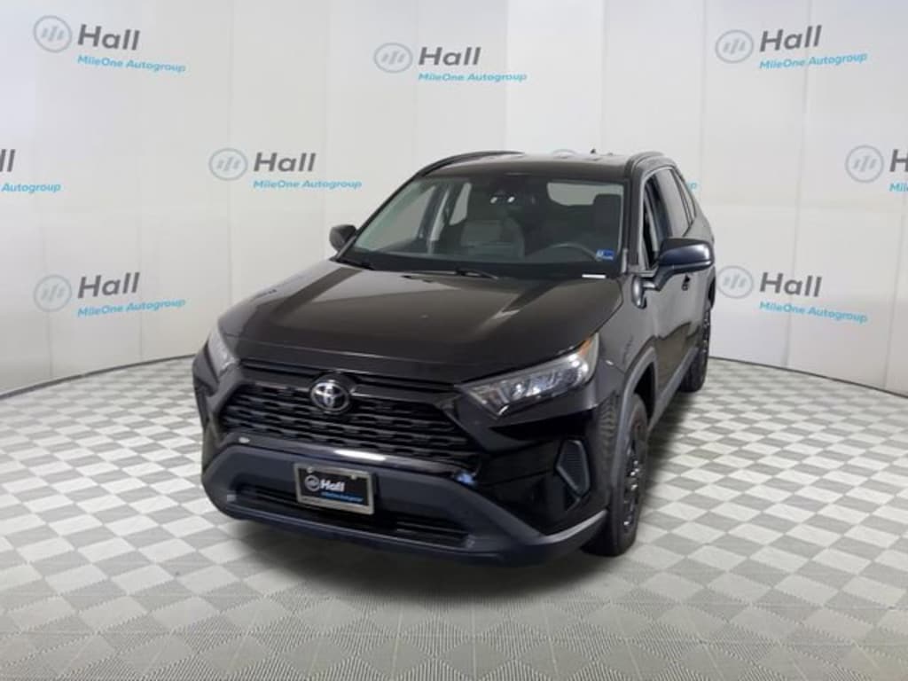 Used 2021 Toyota RAV4 LE SUV