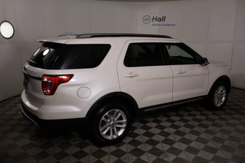 Used 2017 Ford Explorer XLT SUV