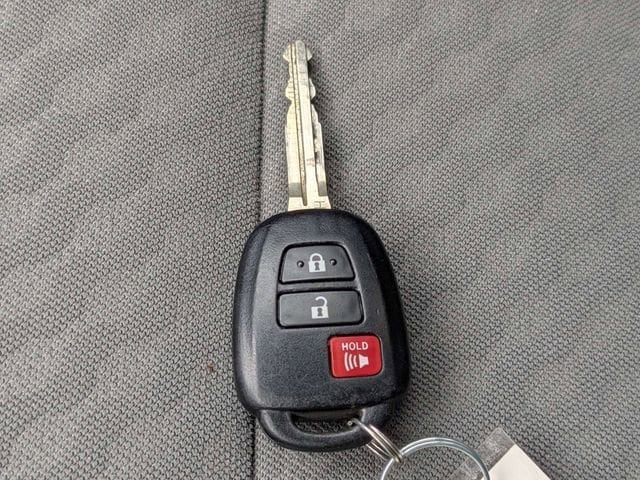 2022 Toyota Tacoma SR - Photo 31