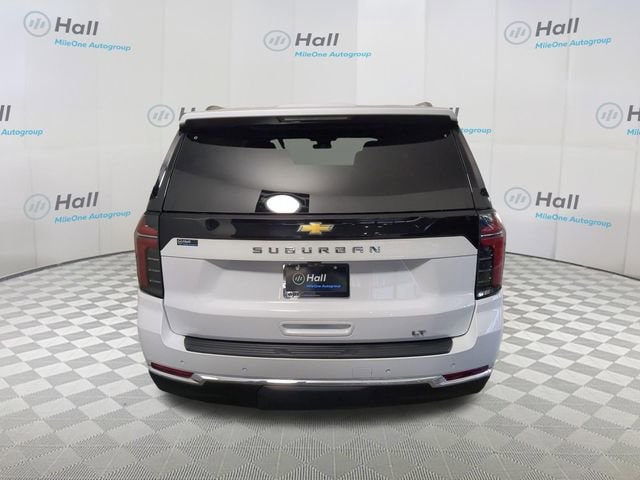 2025 Chevrolet Suburban LT - Photo 10