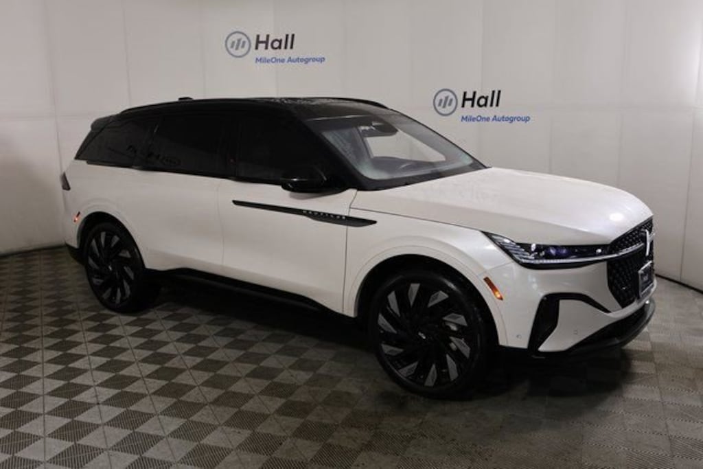 Used 2024 Lincoln Nautilus Reserve SUV