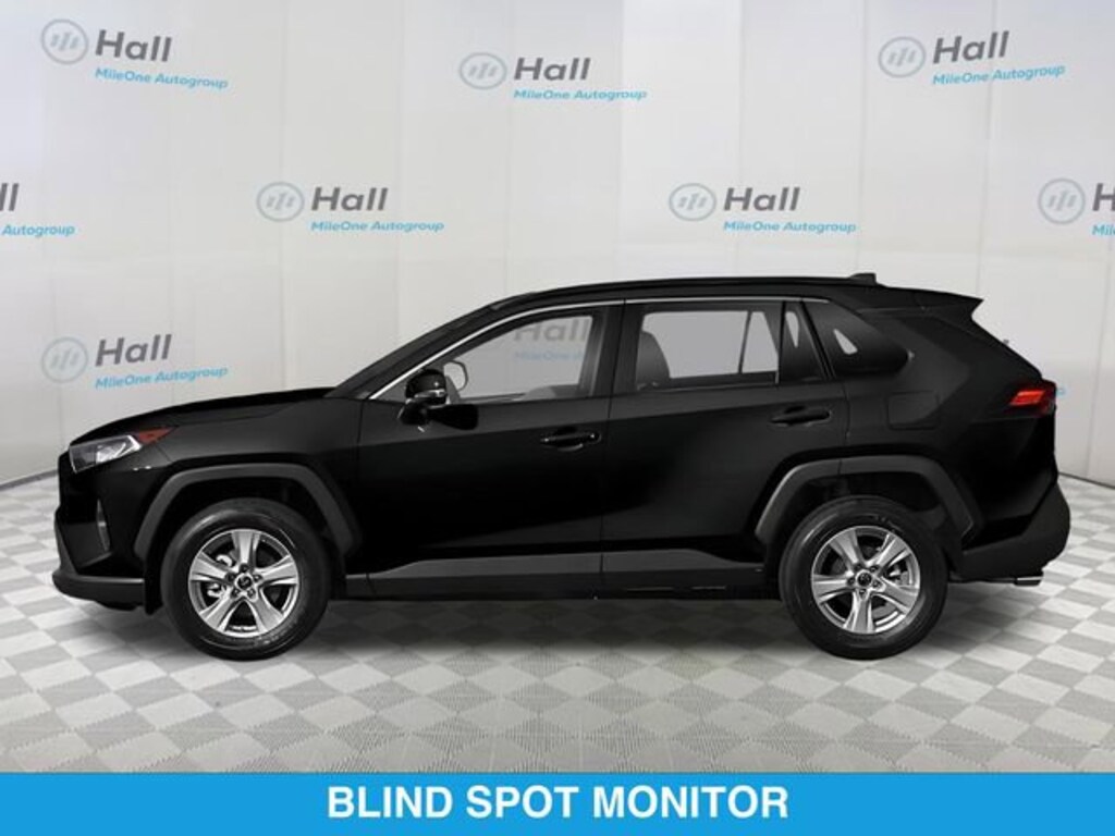 Used 2021 Toyota RAV4 XLE SUV