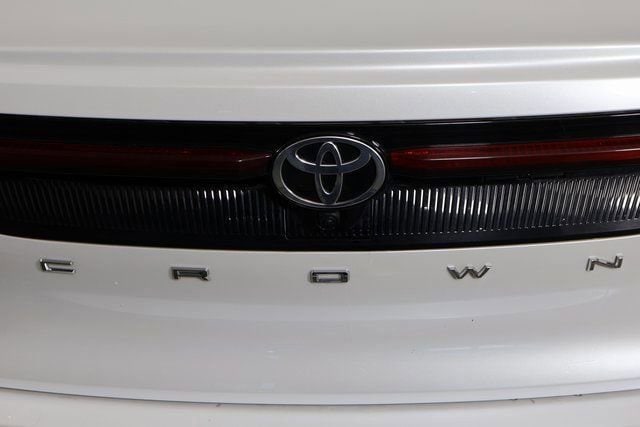 2024 Toyota Crown Limited - Photo 6