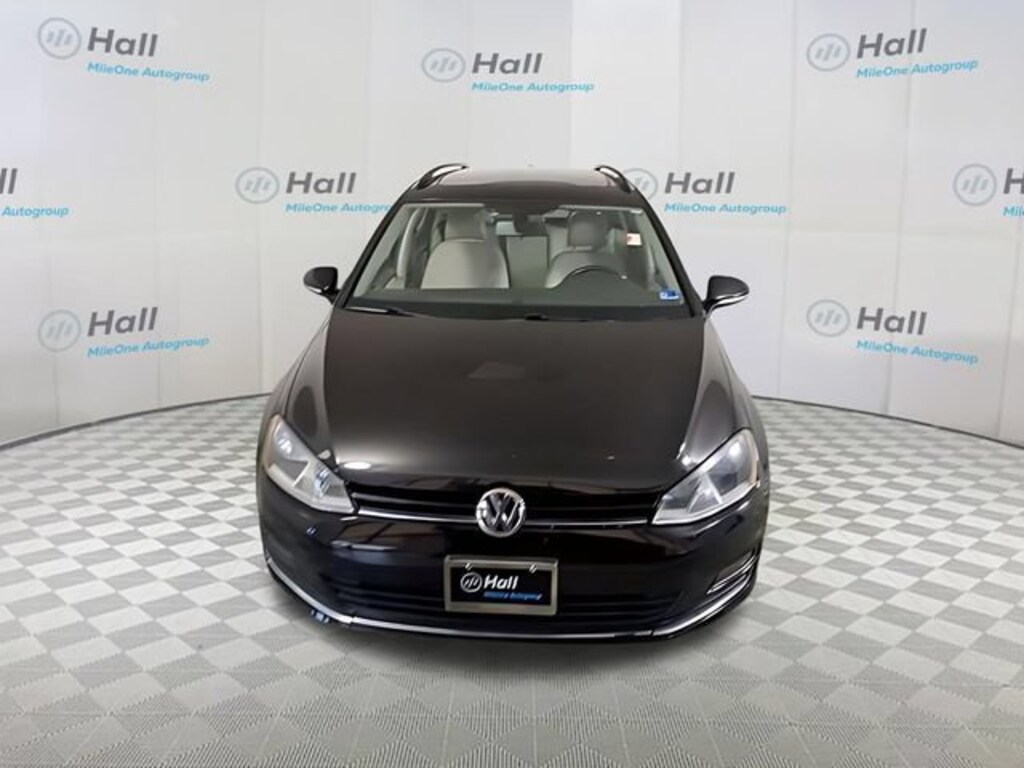 Used 2017 Volkswagen Golf SportWagen SE Wagon