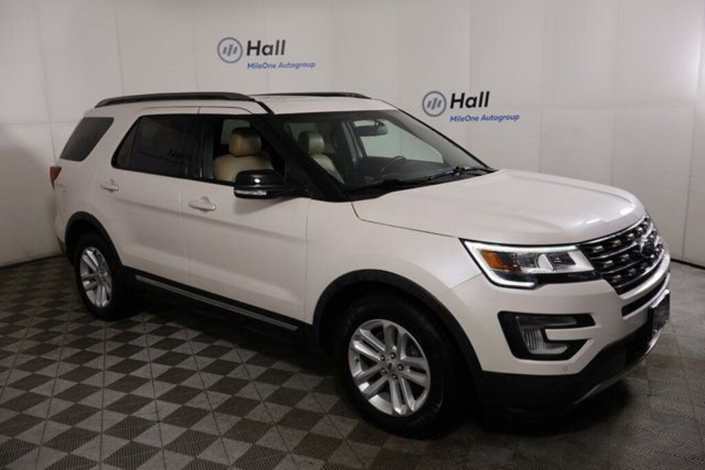 Used 2017 Ford Explorer XLT SUV
