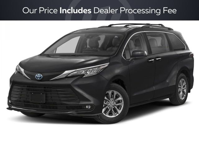 2026 Toyota Sienna XLE 8-Passenger Hybrid FWD's photo