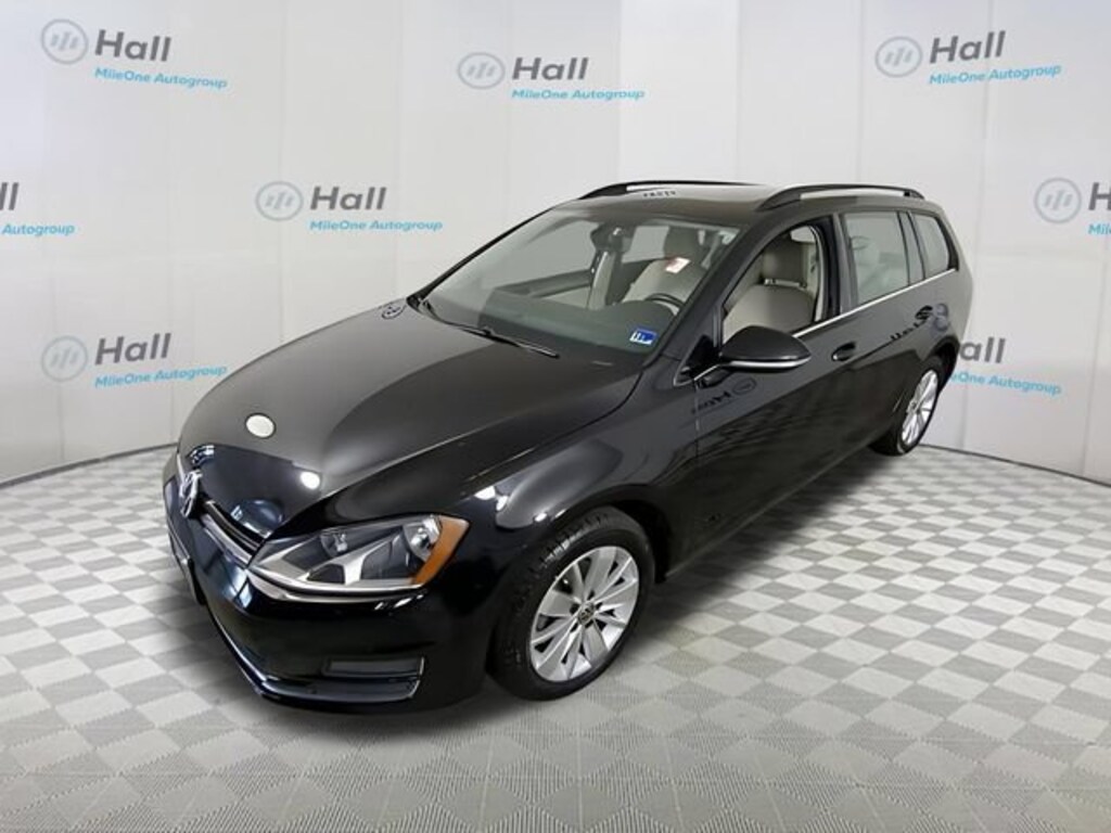 Used 2017 Volkswagen Golf SportWagen SE Wagon