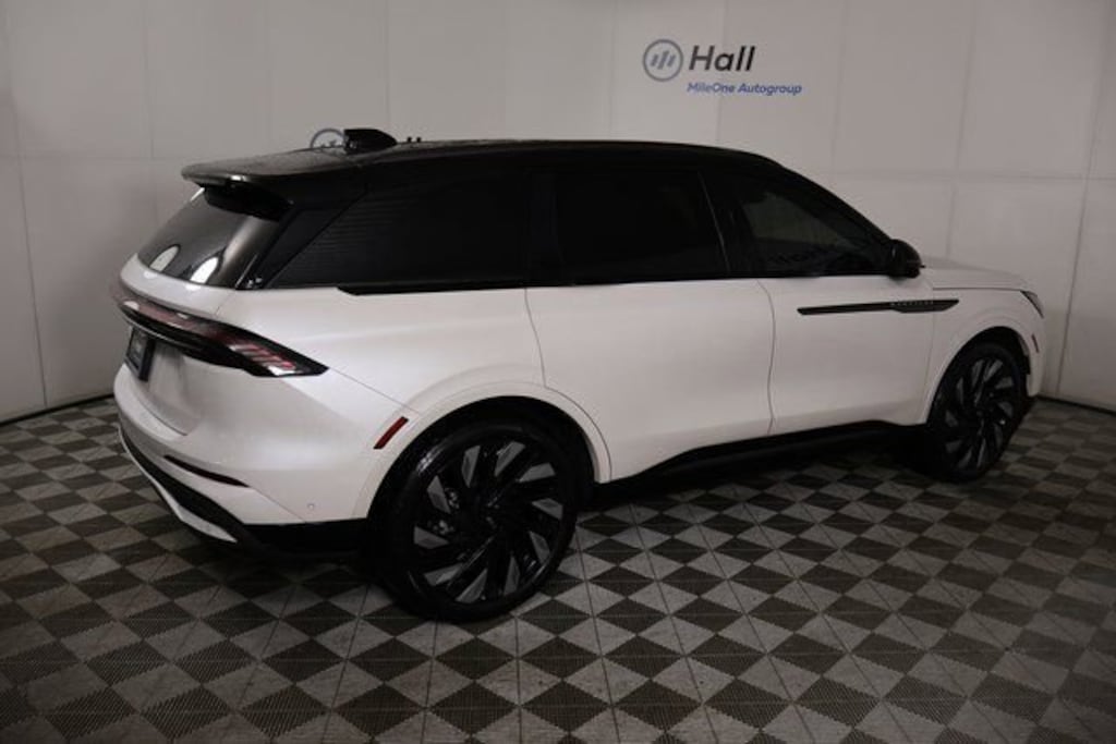 Used 2024 Lincoln Nautilus Reserve SUV