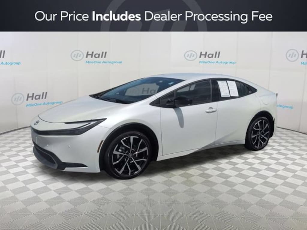 Used 2024 Toyota Prius Prime XSE Hatchback