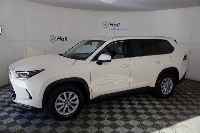 2024 Toyota Grand Highlander XLE's photo