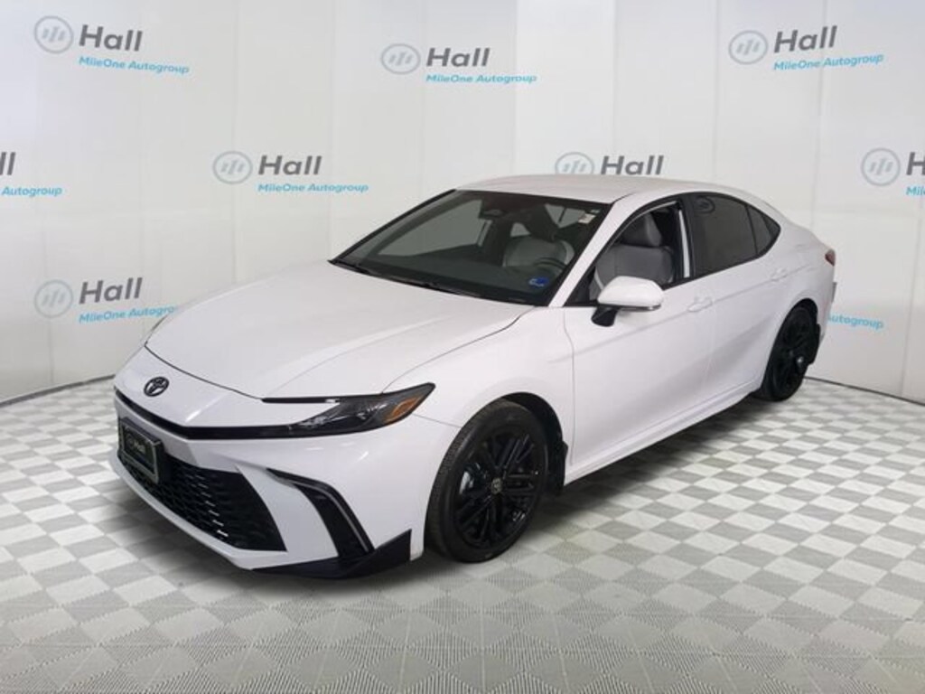Used 2025 Toyota Camry SE Sedan