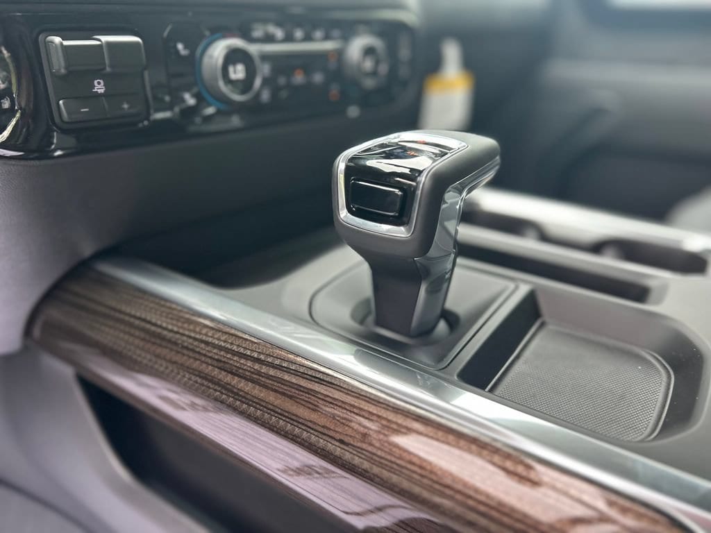 2026 Chevrolet Silverado 1500 LT - Photo 9