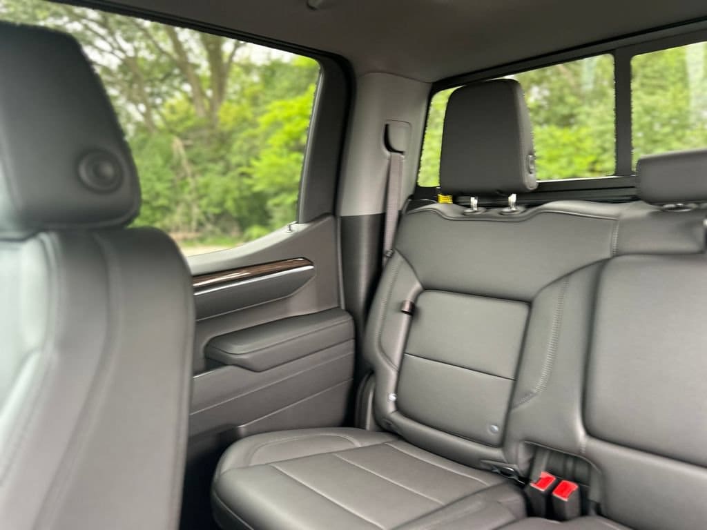 2026 Chevrolet Silverado 1500 LT - Photo 10