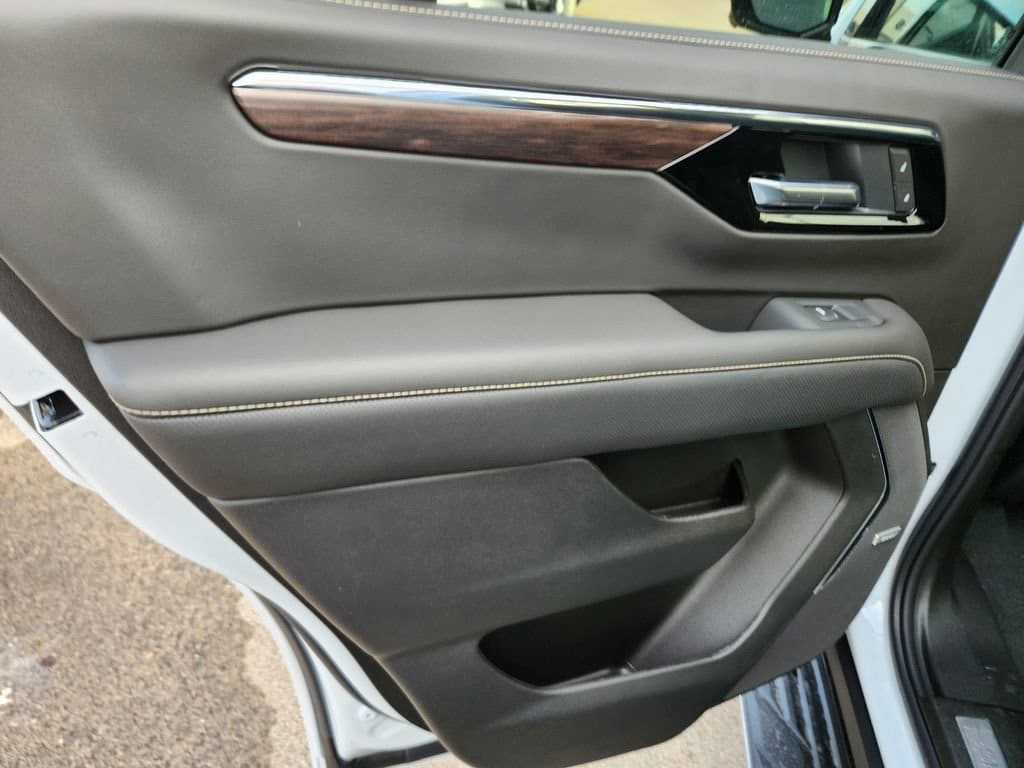 2026 Chevrolet Tahoe Premier - Photo 30