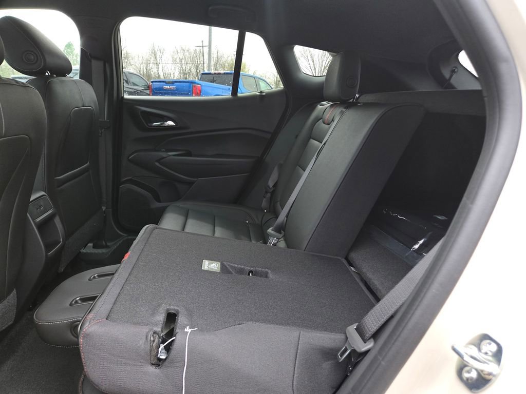 2026 Chevrolet Trax RS - Photo 14