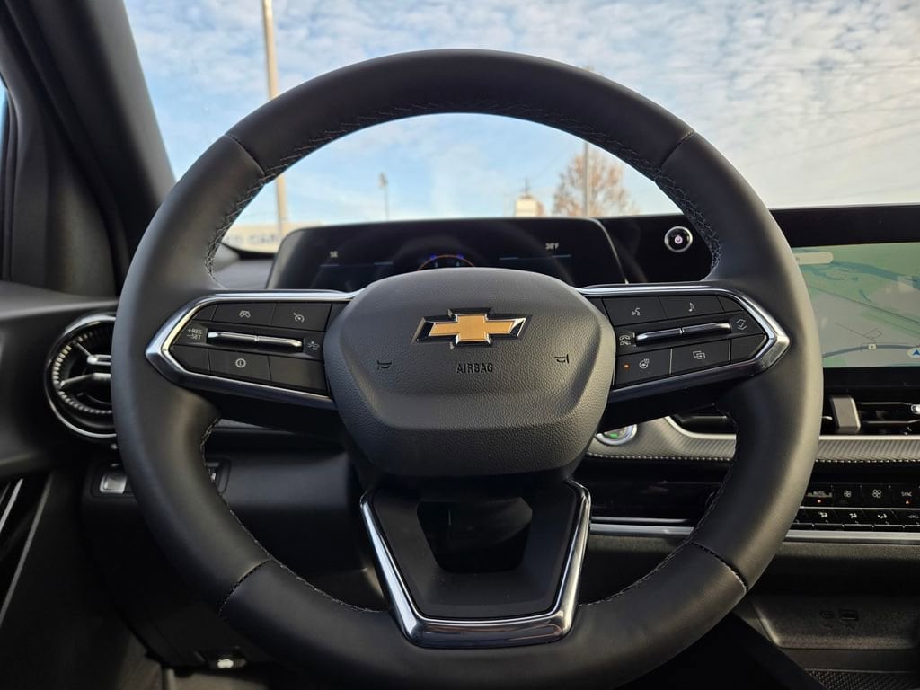 2026 Chevrolet Equinox LT - Photo 12