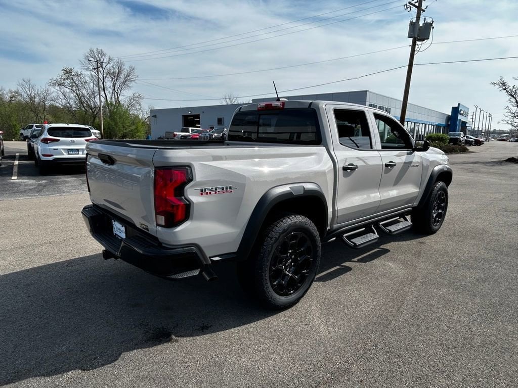 2026 Chevrolet Colorado Trail Boss - Photo 6