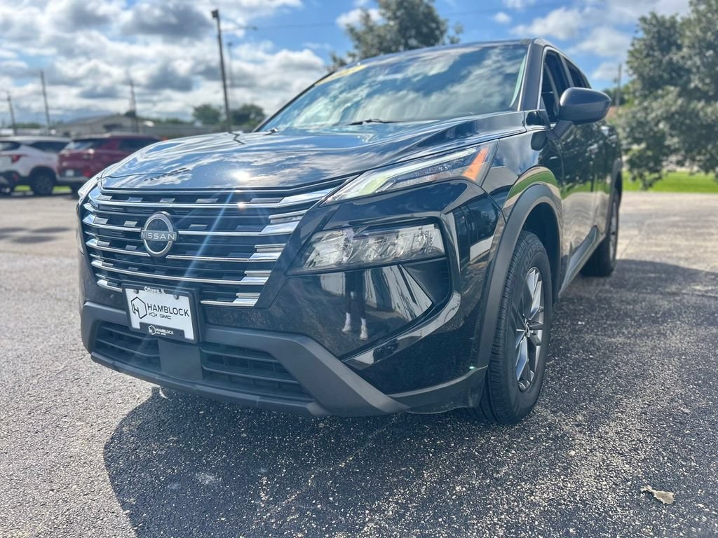 Used 2025 Nissan Rogue S