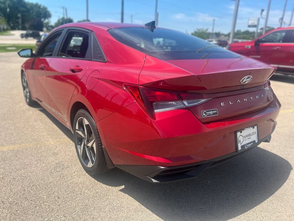 Used 2023 Hyundai Elantra SEL Sedan