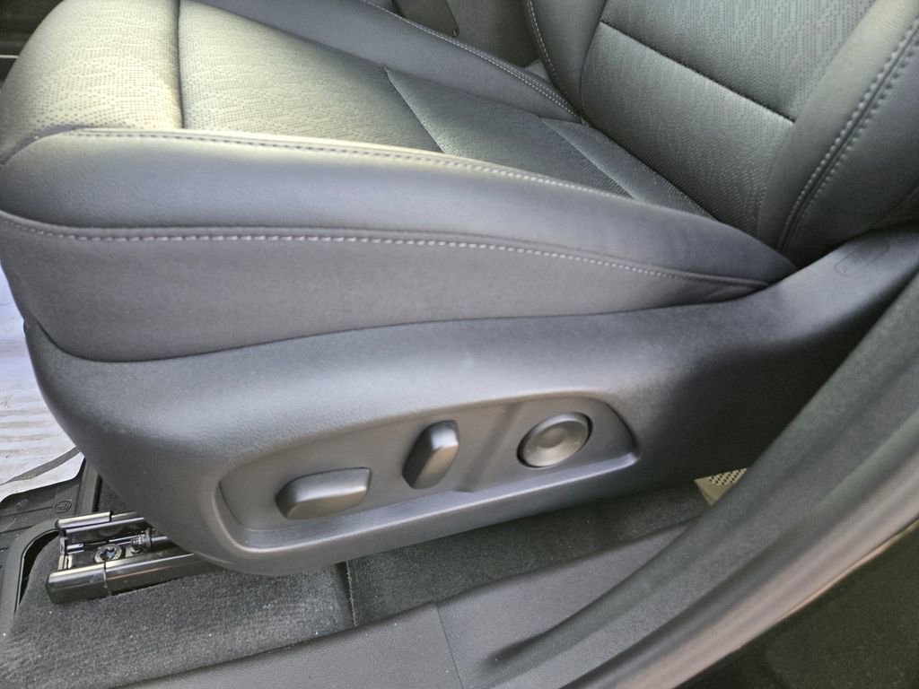 2026 Chevrolet Equinox LT - Photo 17