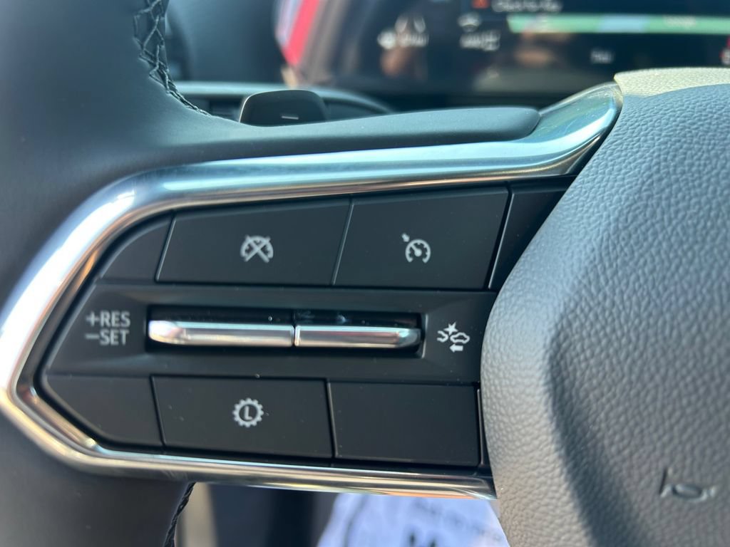 2027 Chevrolet Equinox LT - Photo 19