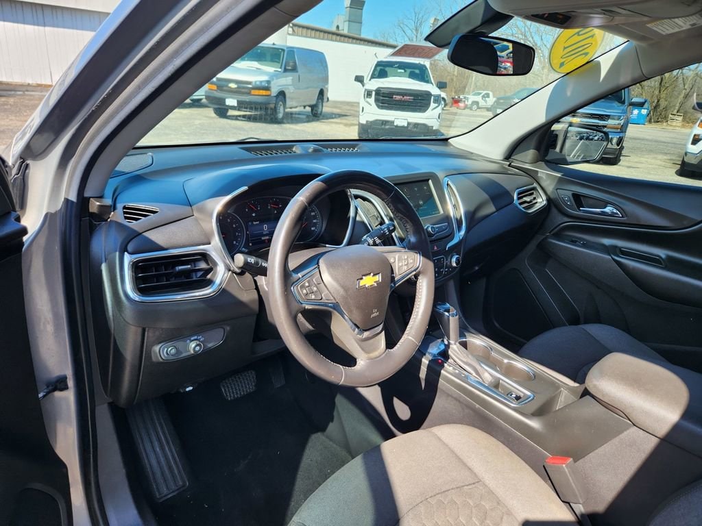 Used 2019 Chevrolet Equinox LT with VIN 3GNAXKEV6KS511585 for sale in Ottawa, IL