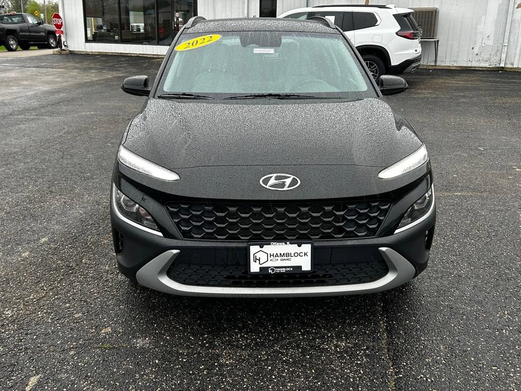 Used 2022 Hyundai Kona SEL with VIN KM8K62AB7NU876952 for sale in Ottawa, IL