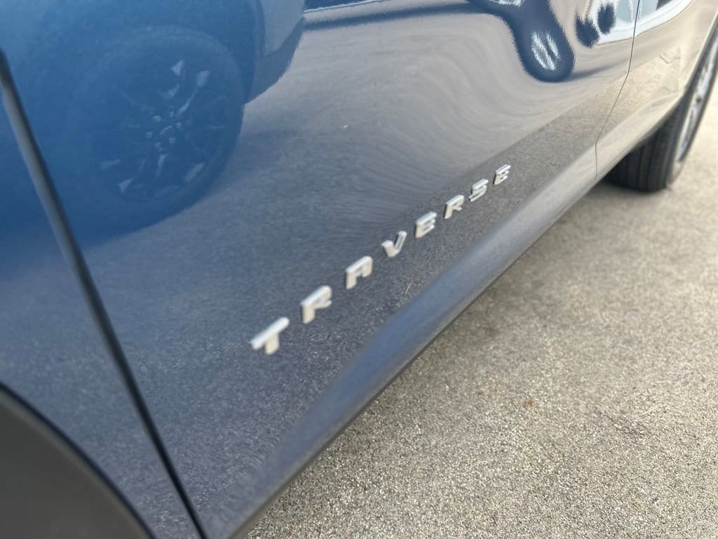 New 2026 Chevrolet Traverse LT SUV