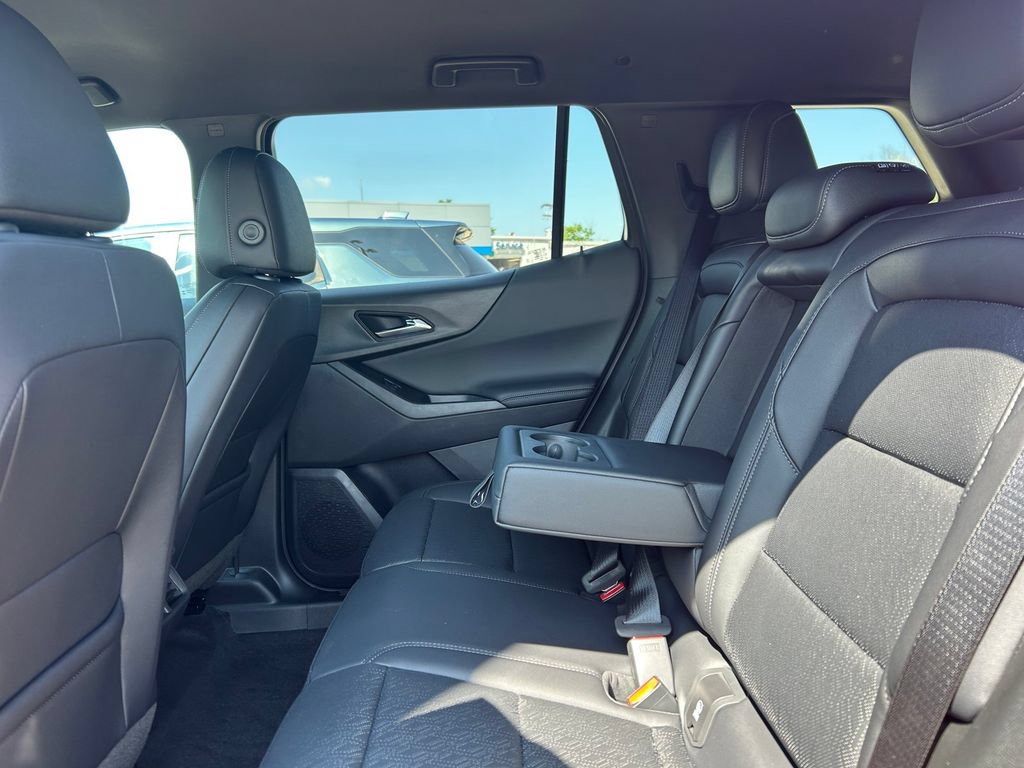 2027 Chevrolet Equinox LT - Photo 26