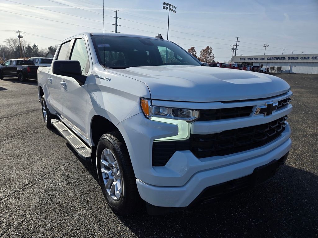 2025 Chevrolet Silverado 1500 Truck Crew Cab 