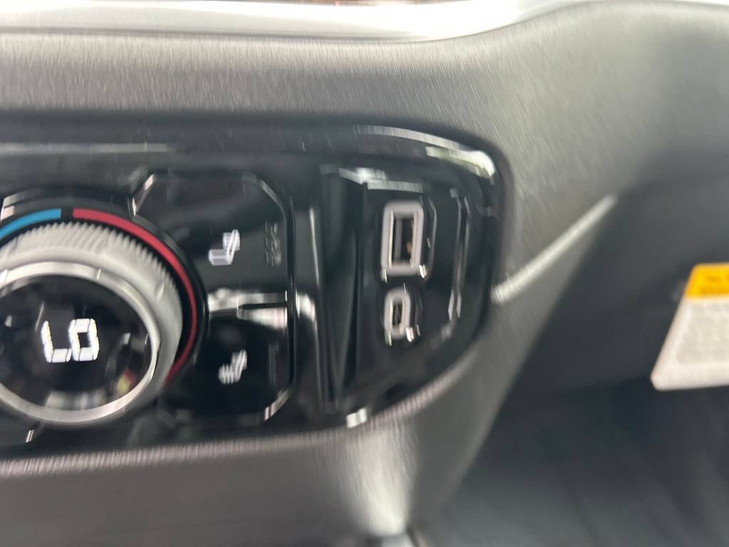 2026 Chevrolet Silverado 1500 LT - Photo 14