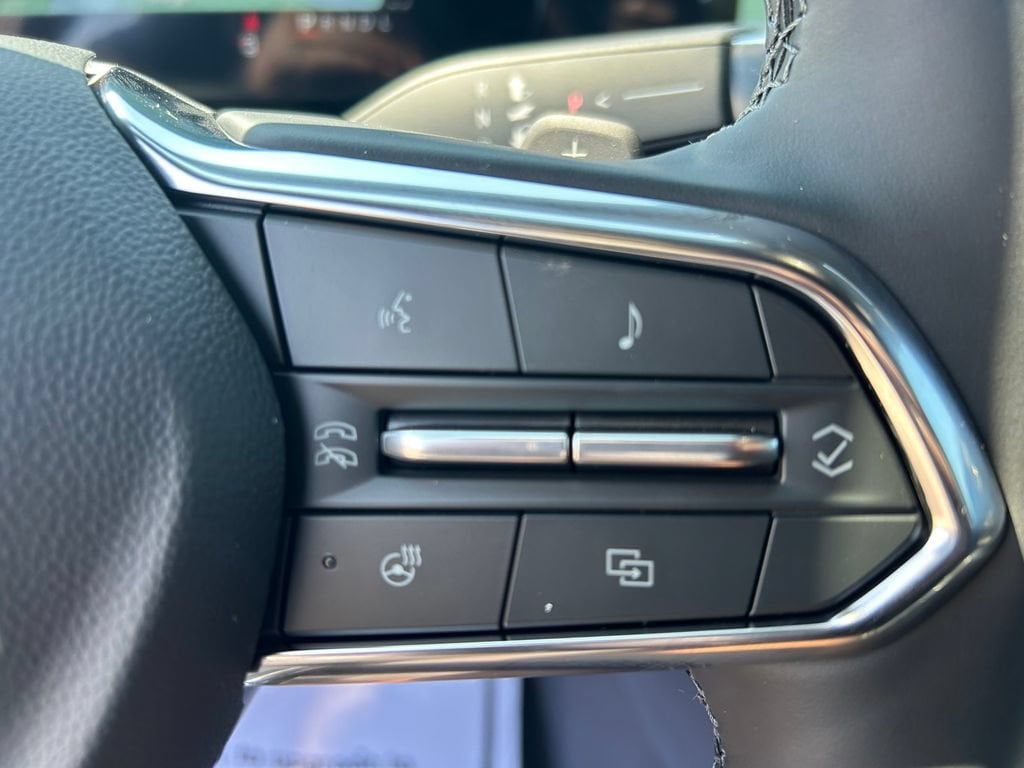 2027 Chevrolet Equinox LT - Photo 18